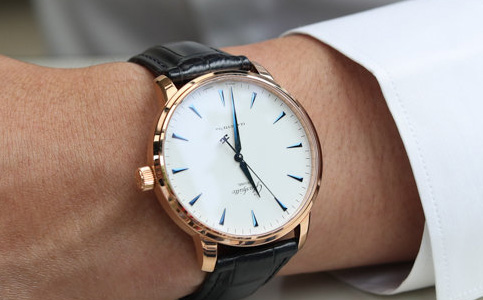 格拉蘇蒂售后維修網(wǎng)點查詢(調(diào)整手表表帶過長的技巧)